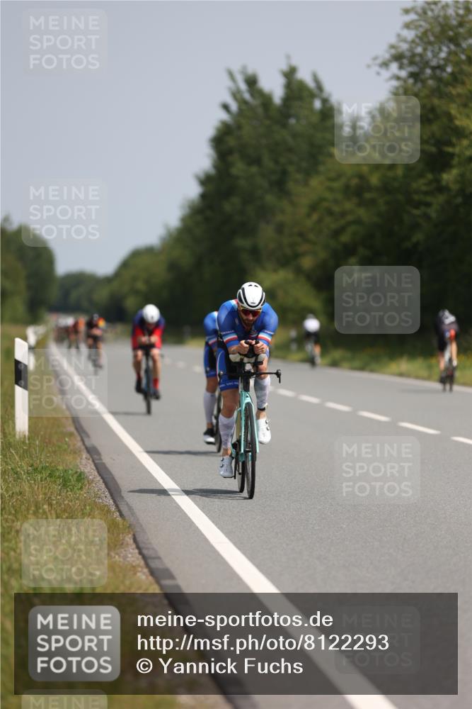 22.06.2025 - Viking Triathlon Yannick Fuchs http://msf.ph/oto/8122293 22.06.2025 11:49:50 Radfahren 3, 211, 254, 257, 347, 638, 648 meine-sportfotos.de