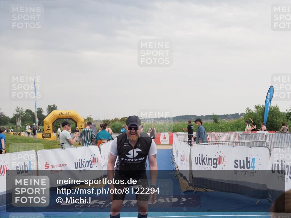 22.06.2025 - Viking Triathlon MichiJ http://msf.ph/oto/8122294 22.06.2025 16:36:51 Ziel 48, 240, 267 meine-sportfotos.de
