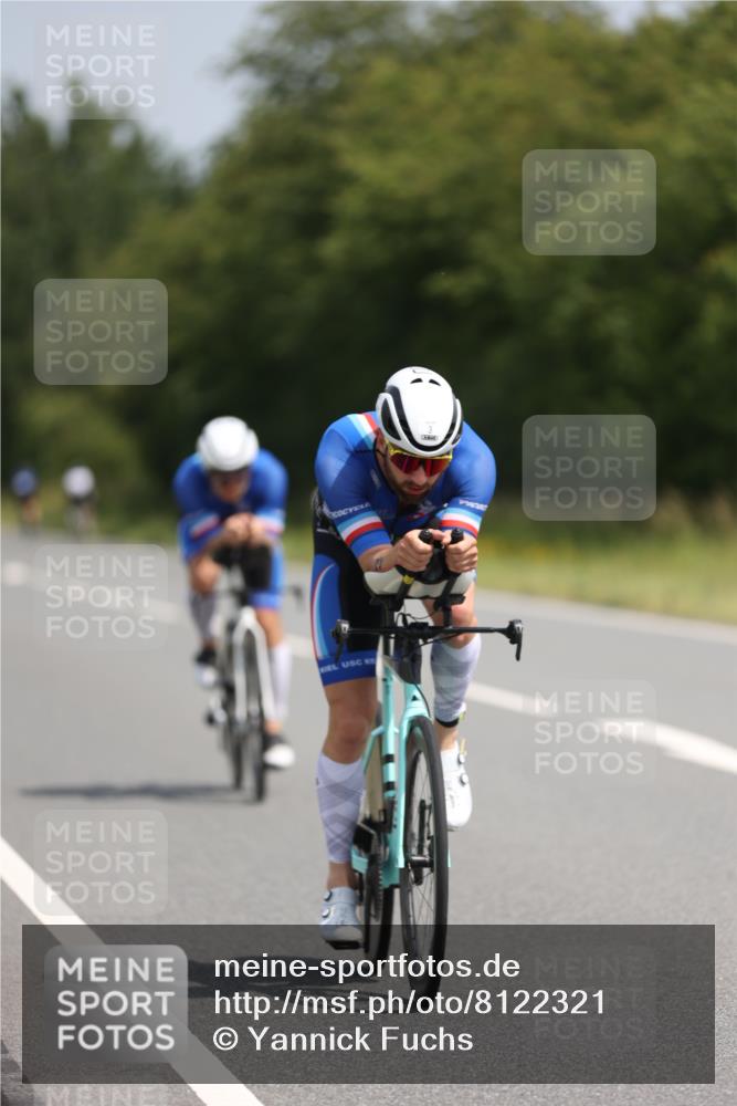 22.06.2025 - Viking Triathlon Yannick Fuchs http://msf.ph/oto/8122321 22.06.2025 11:49:51 Radfahren 3, 211, 254, 257, 347, 638, 648 meine-sportfotos.de