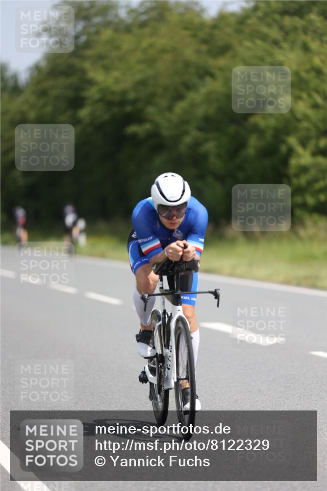 22.06.2025 - Viking Triathlon Yannick Fuchs http://msf.ph/oto/8122329 22.06.2025 11:49:52 Radfahren 3, 211, 254, 257, 347, 638, 648 meine-sportfotos.de