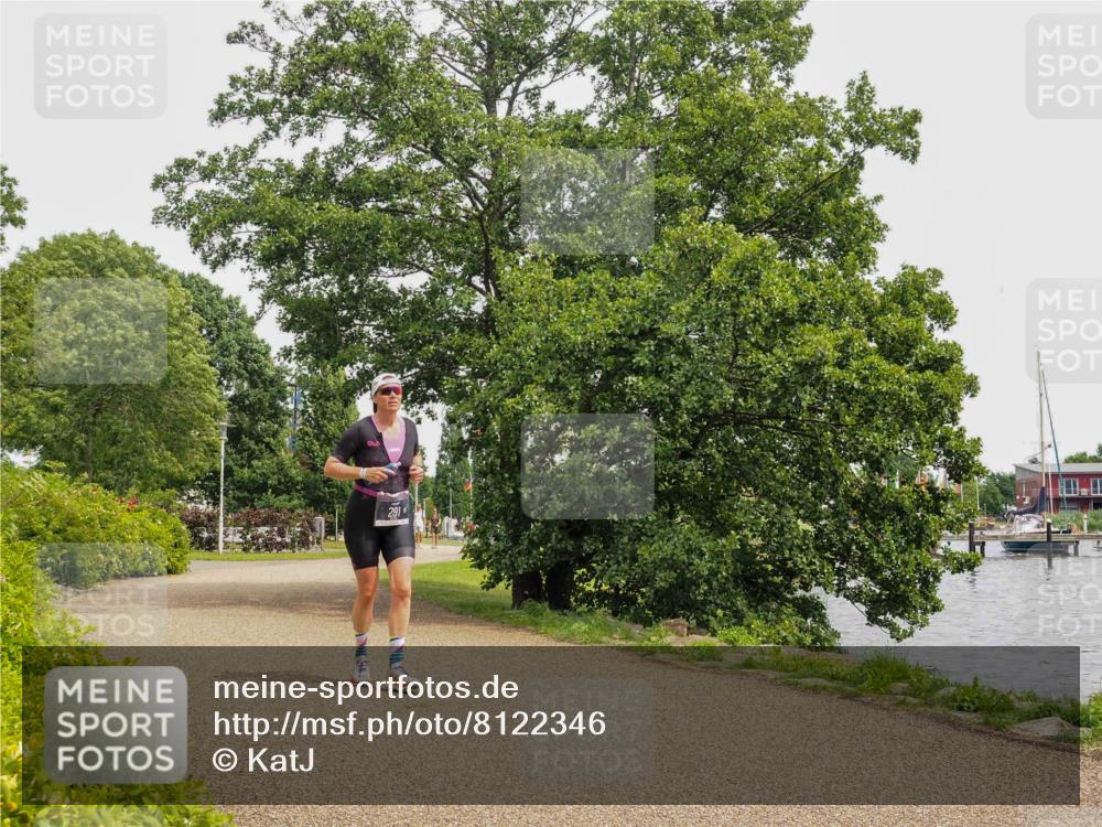 22.06.2025 - Viking Triathlon KatJ http://msf.ph/oto/8122346 22.06.2025 15:16:47 Laufen 291 meine-sportfotos.de