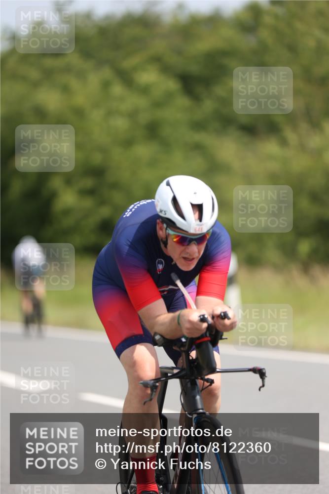22.06.2025 - Viking Triathlon Yannick Fuchs http://msf.ph/oto/8122360 22.06.2025 11:49:54 Radfahren 3, 11, 33, 211, 257, 347, 638, 648 meine-sportfotos.de