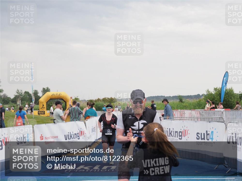 22.06.2025 - Viking Triathlon MichiJ http://msf.ph/oto/8122365 22.06.2025 16:36:52 Ziel 48, 240, 267 meine-sportfotos.de
