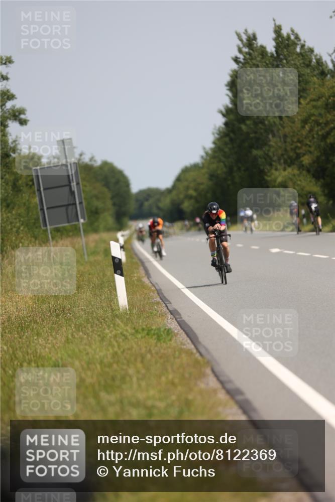 22.06.2025 - Viking Triathlon Yannick Fuchs http://msf.ph/oto/8122369 22.06.2025 11:49:55 Radfahren 3, 11, 33, 211, 257, 347, 638, 648 meine-sportfotos.de