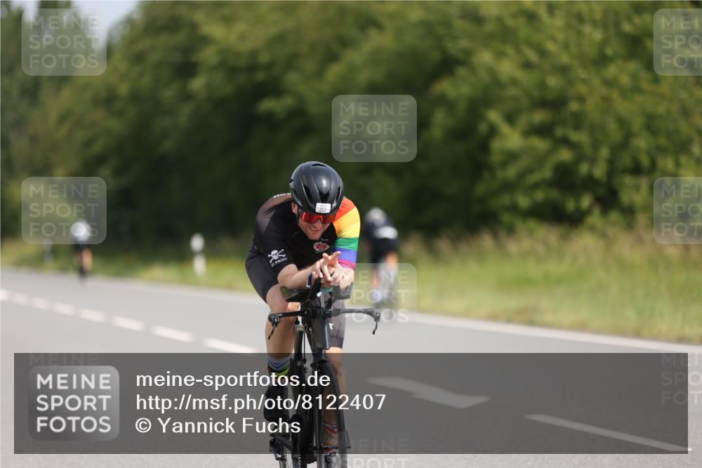 22.06.2025 - Viking Triathlon Yannick Fuchs http://msf.ph/oto/8122407 22.06.2025 11:49:59 Radfahren 11, 33, 150, 182, 257, 376, 638 meine-sportfotos.de