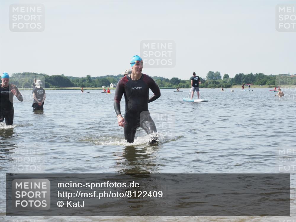 22.06.2025 - Viking Triathlon KatJ http://msf.ph/oto/8122409 22.06.2025 10:51:35 Schwimmen 292, 422 meine-sportfotos.de