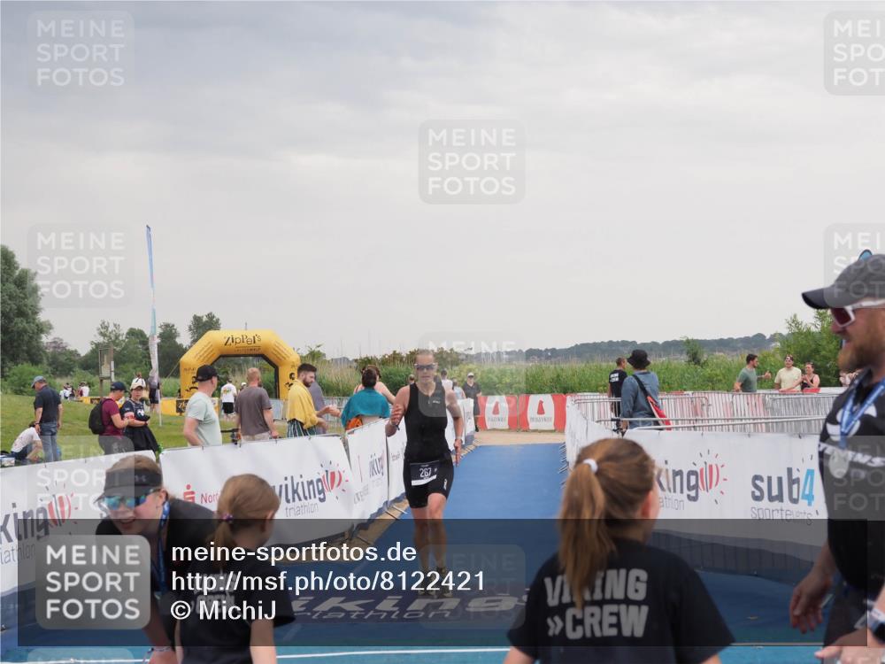 22.06.2025 - Viking Triathlon MichiJ http://msf.ph/oto/8122421 22.06.2025 16:36:58 Ziel 267 meine-sportfotos.de