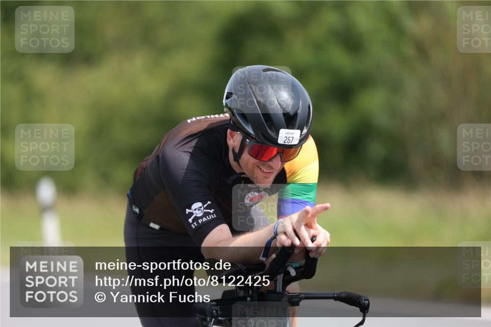 22.06.2025 - Viking Triathlon Yannick Fuchs http://msf.ph/oto/8122425 22.06.2025 11:50:00 Radfahren 11, 33, 150, 182, 257, 376, 638 meine-sportfotos.de