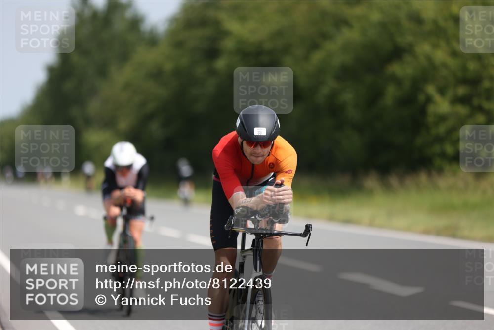 22.06.2025 - Viking Triathlon Yannick Fuchs http://msf.ph/oto/8122439 22.06.2025 11:50:02 Radfahren 11, 33, 150, 182, 257, 376, 553, 638 meine-sportfotos.de