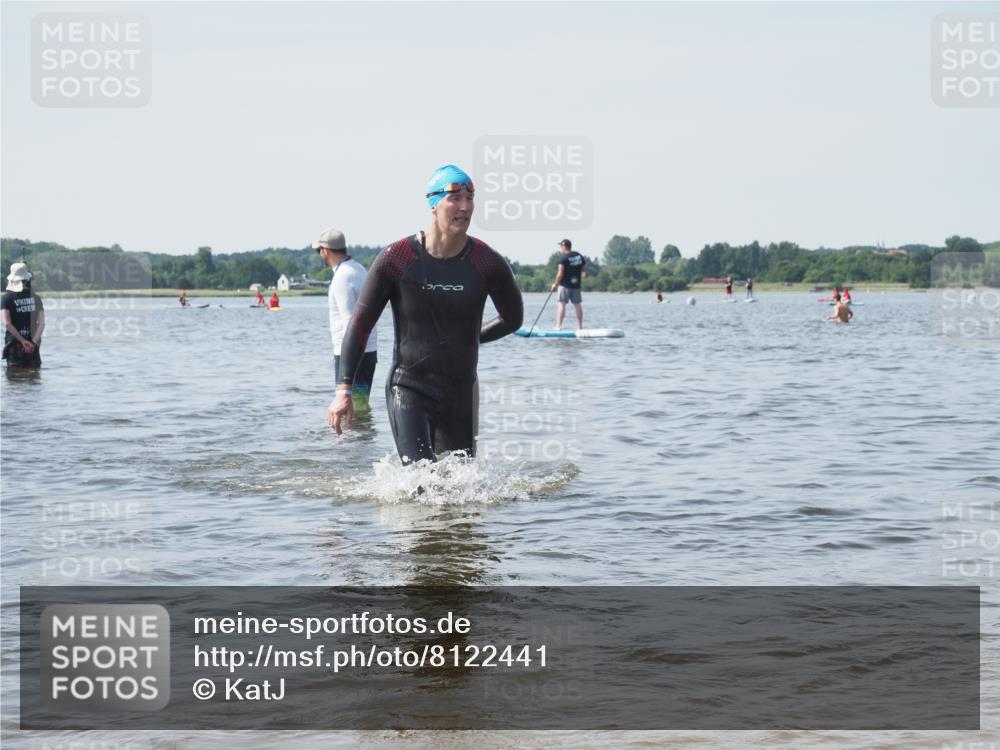 22.06.2025 - Viking Triathlon KatJ http://msf.ph/oto/8122441 22.06.2025 10:51:36 Schwimmen 292, 422 meine-sportfotos.de
