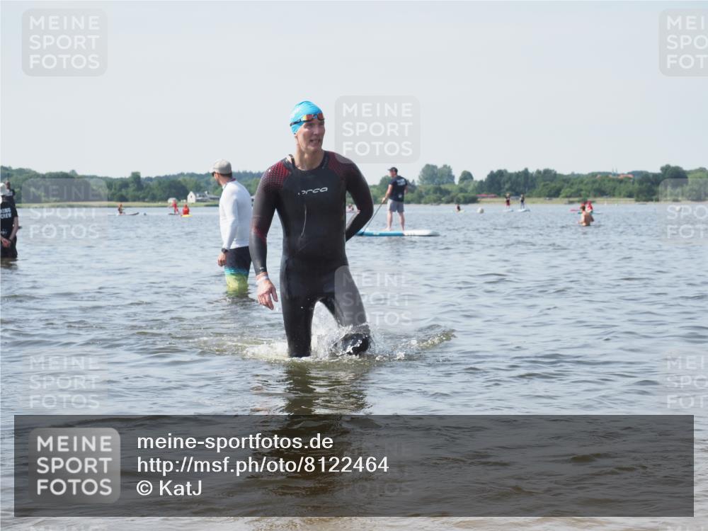 22.06.2025 - Viking Triathlon KatJ http://msf.ph/oto/8122464 22.06.2025 10:51:36 Schwimmen 292, 422 meine-sportfotos.de