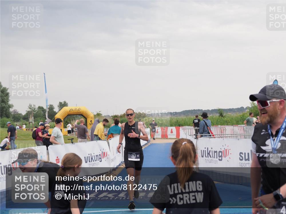 22.06.2025 - Viking Triathlon MichiJ http://msf.ph/oto/8122475 22.06.2025 16:36:58 Ziel 267 meine-sportfotos.de