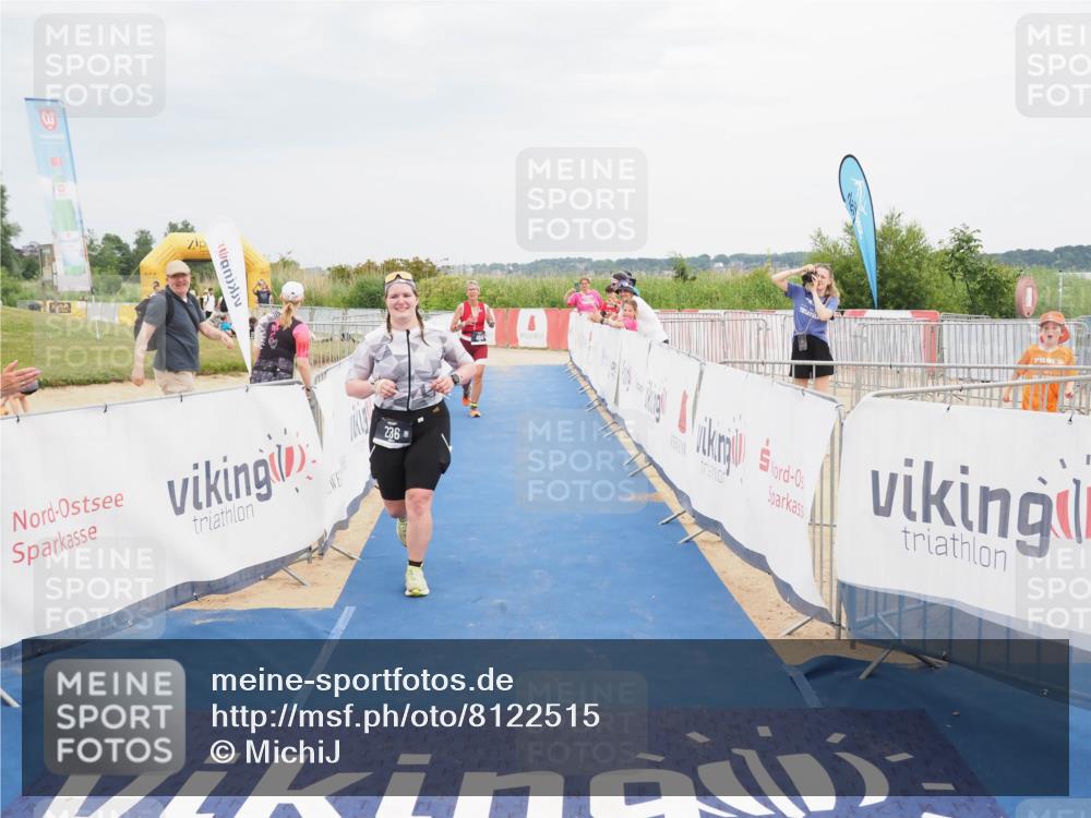 22.06.2025 - Viking Triathlon MichiJ http://msf.ph/oto/8122515 22.06.2025 17:07:21 Ziel 236, 484 meine-sportfotos.de