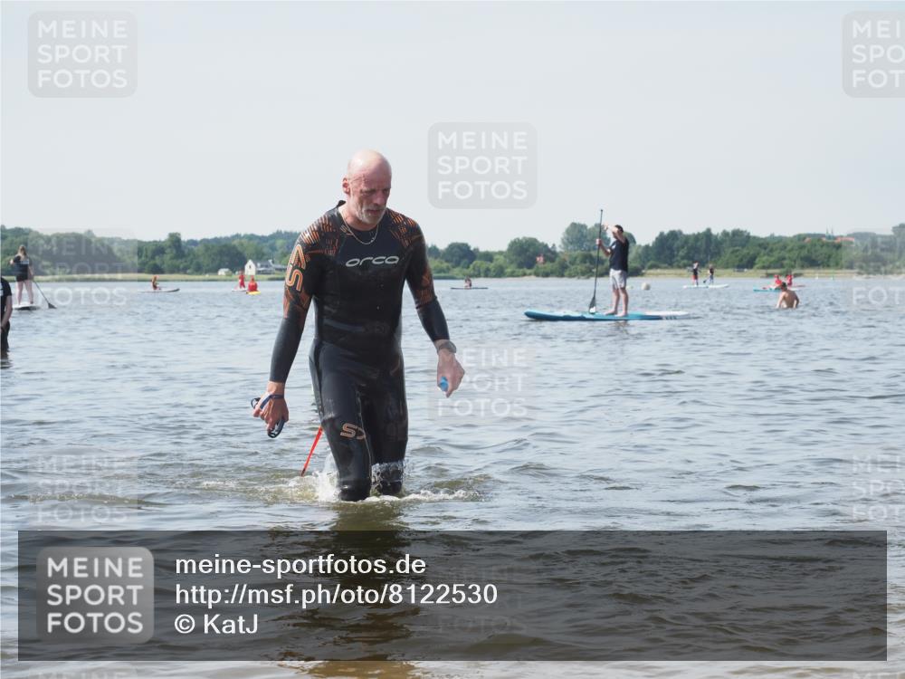 22.06.2025 - Viking Triathlon KatJ http://msf.ph/oto/8122530 22.06.2025 10:51:42 Schwimmen 292, 422 meine-sportfotos.de