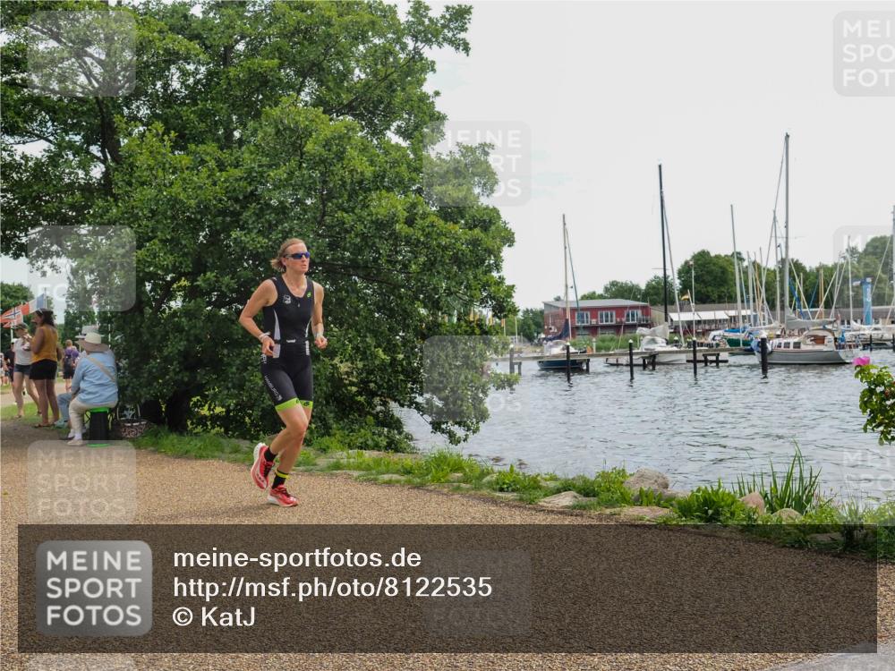 22.06.2025 - Viking Triathlon KatJ http://msf.ph/oto/8122535 22.06.2025 13:34:09 Laufen 606 meine-sportfotos.de