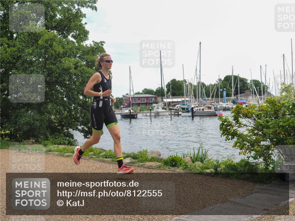 22.06.2025 - Viking Triathlon KatJ http://msf.ph/oto/8122555 22.06.2025 13:34:09 Laufen 606 meine-sportfotos.de