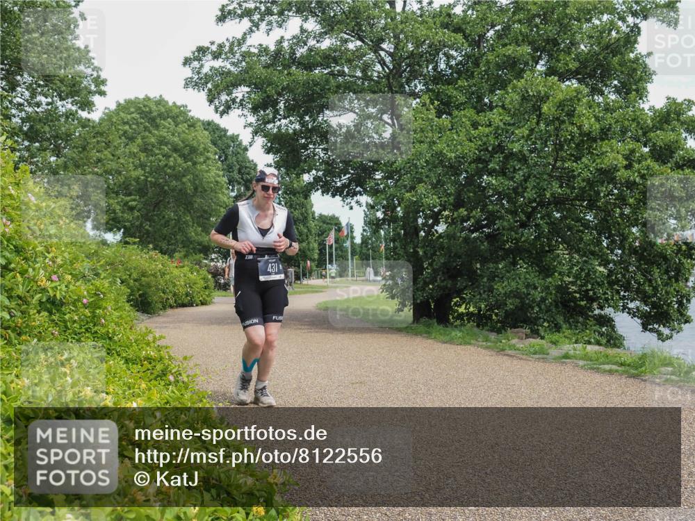 22.06.2025 - Viking Triathlon KatJ http://msf.ph/oto/8122556 22.06.2025 15:17:05 Laufen 431 meine-sportfotos.de