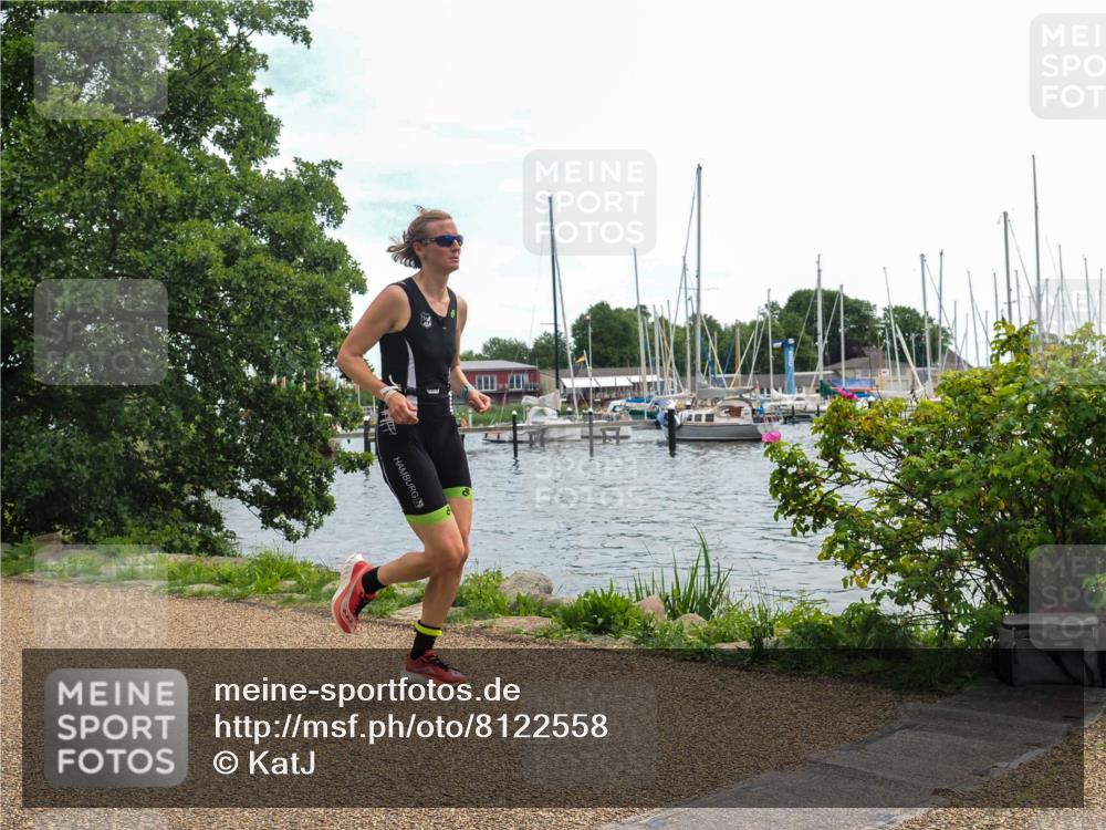22.06.2025 - Viking Triathlon KatJ http://msf.ph/oto/8122558 22.06.2025 13:34:09 Laufen 606 meine-sportfotos.de