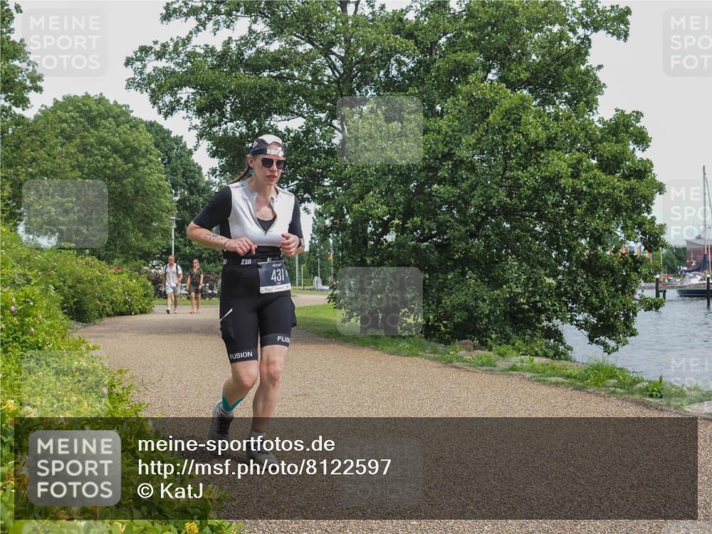 22.06.2025 - Viking Triathlon KatJ http://msf.ph/oto/8122597 22.06.2025 15:17:06 Laufen 431 meine-sportfotos.de