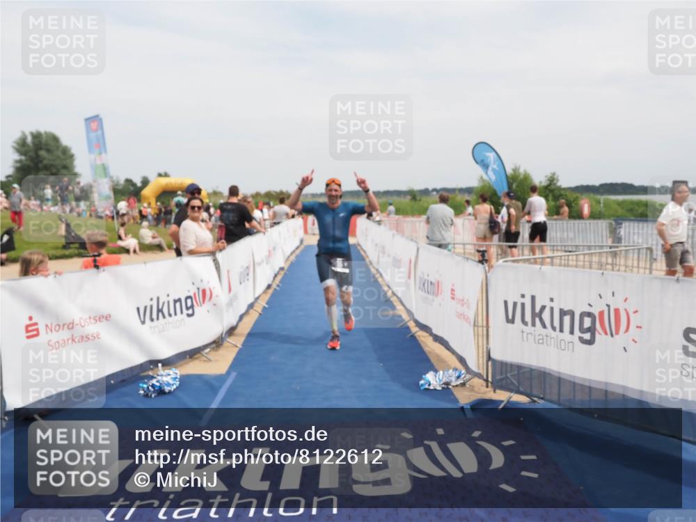 22.06.2025 - Viking Triathlon MichiJ http://msf.ph/oto/8122612 22.06.2025 15:13:46 Ziel 95, 602 meine-sportfotos.de
