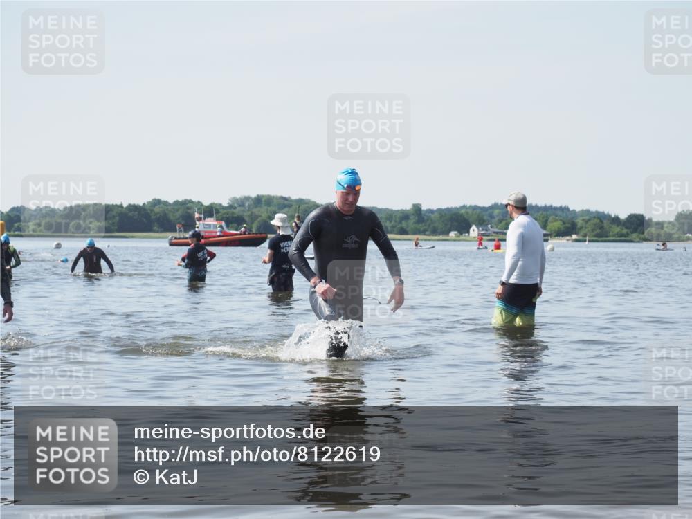 22.06.2025 - Viking Triathlon KatJ http://msf.ph/oto/8122619 22.06.2025 10:52:01 Schwimmen 169, 542 meine-sportfotos.de