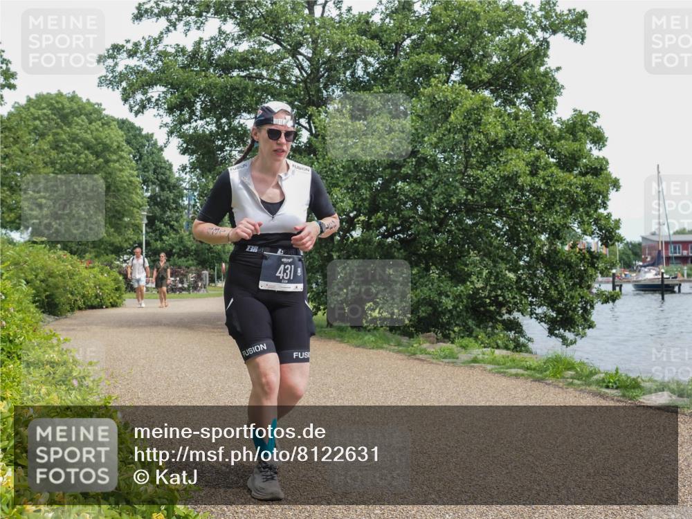 22.06.2025 - Viking Triathlon KatJ http://msf.ph/oto/8122631 22.06.2025 15:17:06 Laufen 431 meine-sportfotos.de