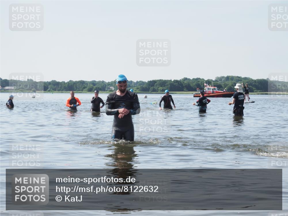 22.06.2025 - Viking Triathlon KatJ http://msf.ph/oto/8122632 22.06.2025 10:52:03 Schwimmen 169, 542 meine-sportfotos.de