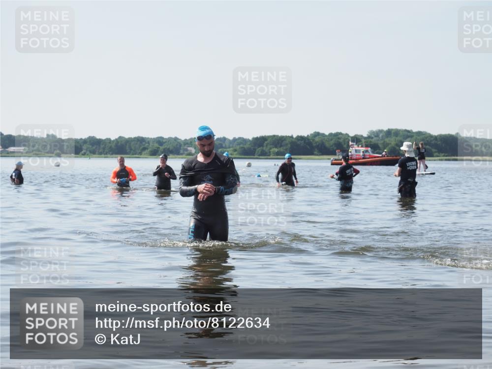 22.06.2025 - Viking Triathlon KatJ http://msf.ph/oto/8122634 22.06.2025 10:52:03 Schwimmen 169, 542 meine-sportfotos.de