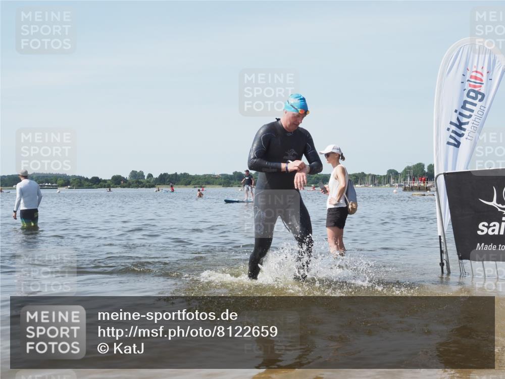 22.06.2025 - Viking Triathlon KatJ http://msf.ph/oto/8122659 22.06.2025 10:52:06 Schwimmen 169, 542 meine-sportfotos.de