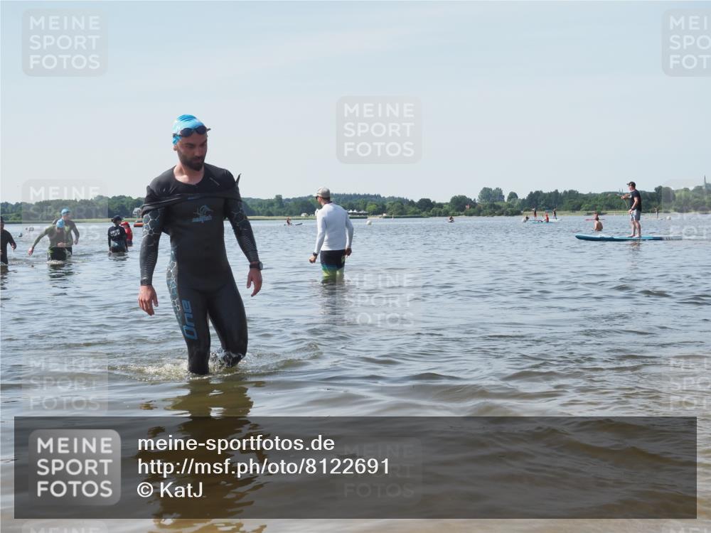 22.06.2025 - Viking Triathlon KatJ http://msf.ph/oto/8122691 22.06.2025 10:52:09 Schwimmen 116, 169, 481, 542 meine-sportfotos.de