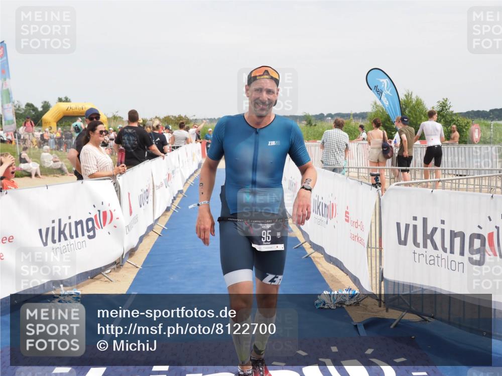 22.06.2025 - Viking Triathlon MichiJ http://msf.ph/oto/8122700 22.06.2025 15:13:47 Ziel 95, 602 meine-sportfotos.de