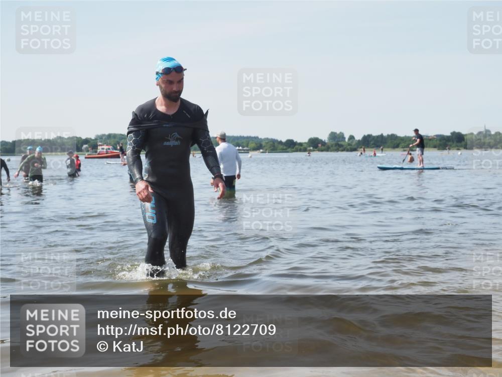 22.06.2025 - Viking Triathlon KatJ http://msf.ph/oto/8122709 22.06.2025 10:52:10 Schwimmen 116, 169, 481, 542 meine-sportfotos.de