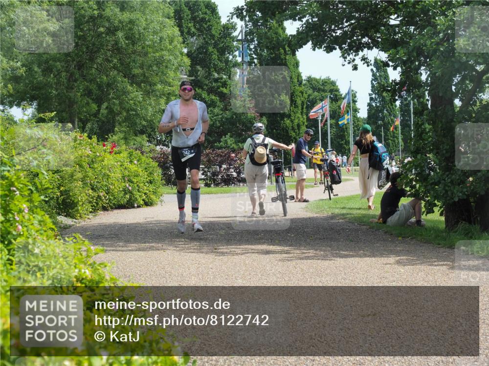 22.06.2025 - Viking Triathlon KatJ http://msf.ph/oto/8122742 22.06.2025 13:03:30 Laufen 242 meine-sportfotos.de