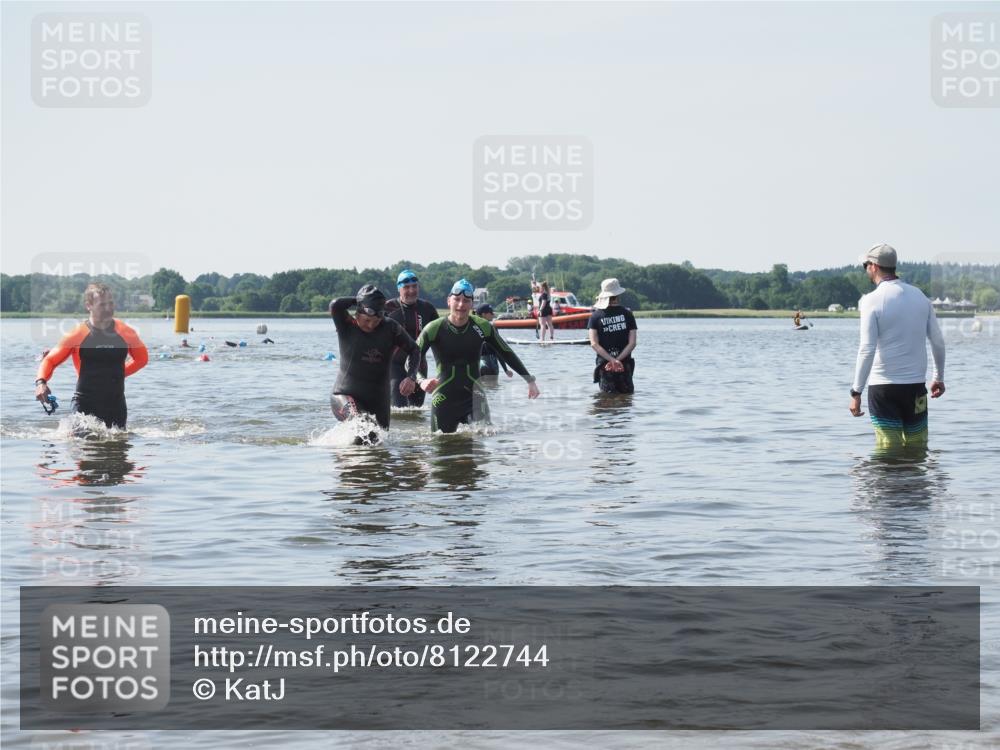 22.06.2025 - Viking Triathlon KatJ http://msf.ph/oto/8122744 22.06.2025 10:52:16 Schwimmen 116, 136, 481, 490 meine-sportfotos.de