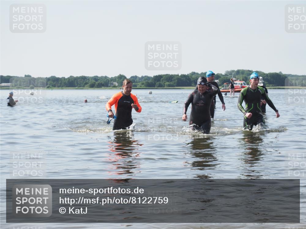 22.06.2025 - Viking Triathlon KatJ http://msf.ph/oto/8122759 22.06.2025 10:52:18 Schwimmen 116, 136, 481, 490 meine-sportfotos.de