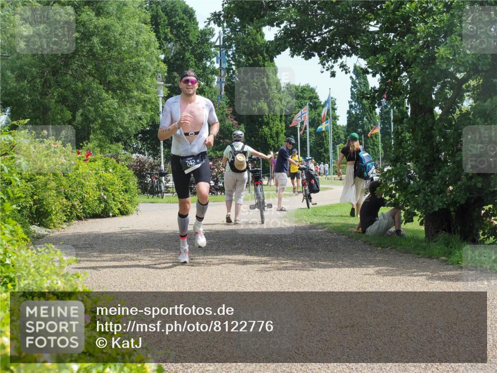 22.06.2025 - Viking Triathlon KatJ http://msf.ph/oto/8122776 22.06.2025 13:03:31 Laufen 242 meine-sportfotos.de
