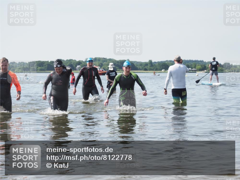 22.06.2025 - Viking Triathlon KatJ http://msf.ph/oto/8122778 22.06.2025 10:52:20 Schwimmen 116, 136, 481, 490 meine-sportfotos.de