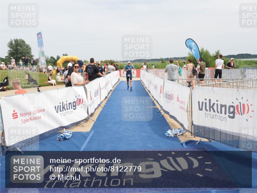 22.06.2025 - Viking Triathlon MichiJ http://msf.ph/oto/8122779 22.06.2025 15:13:53 Ziel 226 meine-sportfotos.de