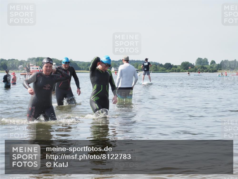 22.06.2025 - Viking Triathlon KatJ http://msf.ph/oto/8122783 22.06.2025 10:52:22 Schwimmen 116, 136, 481, 490 meine-sportfotos.de