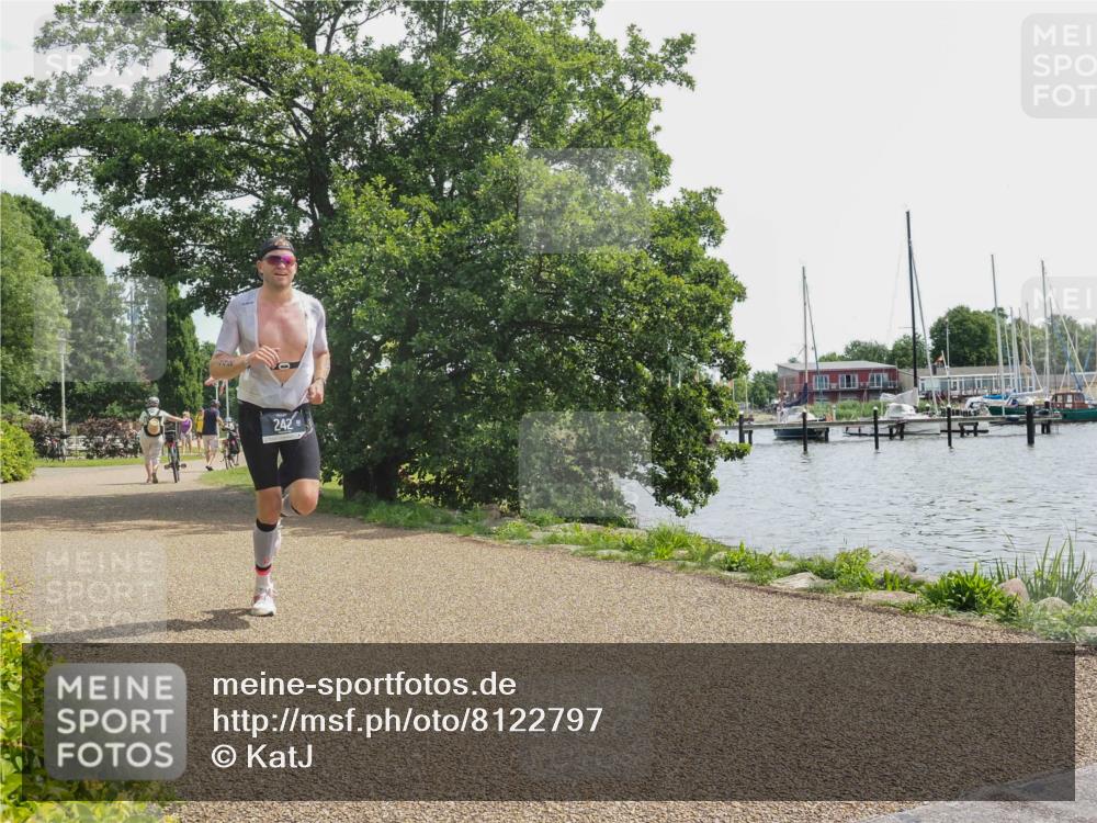 22.06.2025 - Viking Triathlon KatJ http://msf.ph/oto/8122797 22.06.2025 13:03:32 Laufen 242 meine-sportfotos.de
