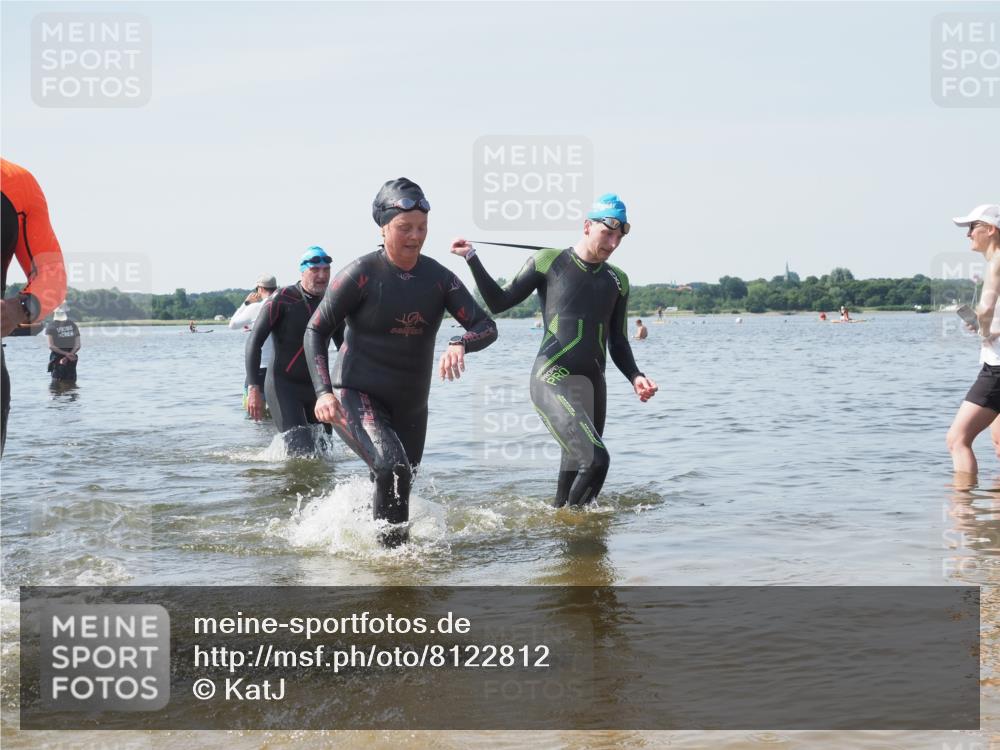 22.06.2025 - Viking Triathlon KatJ http://msf.ph/oto/8122812 22.06.2025 10:52:26 Schwimmen 116, 136, 481, 490 meine-sportfotos.de