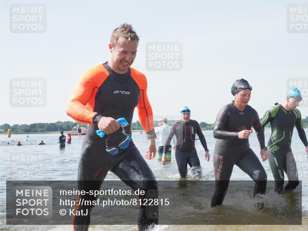 22.06.2025 - Viking Triathlon KatJ http://msf.ph/oto/8122815 22.06.2025 10:52:27 Schwimmen 116, 136, 481, 490 meine-sportfotos.de