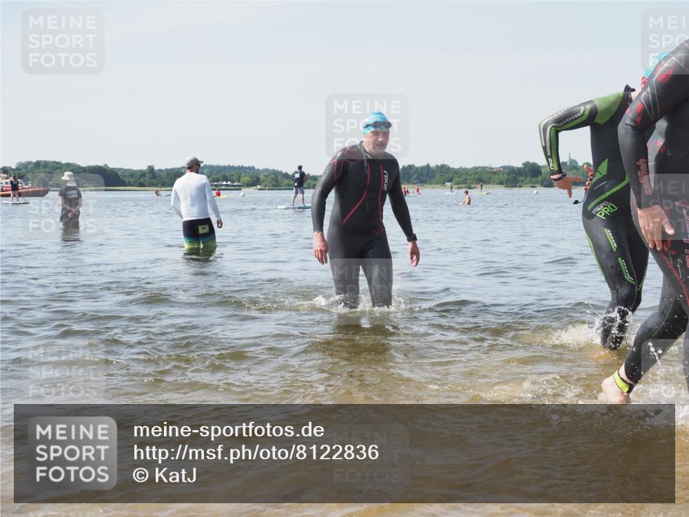 22.06.2025 - Viking Triathlon KatJ http://msf.ph/oto/8122836 22.06.2025 10:52:28 Schwimmen 116, 136, 481, 490 meine-sportfotos.de