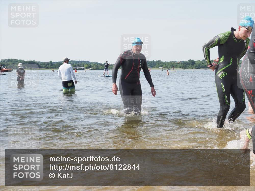 22.06.2025 - Viking Triathlon KatJ http://msf.ph/oto/8122844 22.06.2025 10:52:28 Schwimmen 116, 136, 481, 490 meine-sportfotos.de