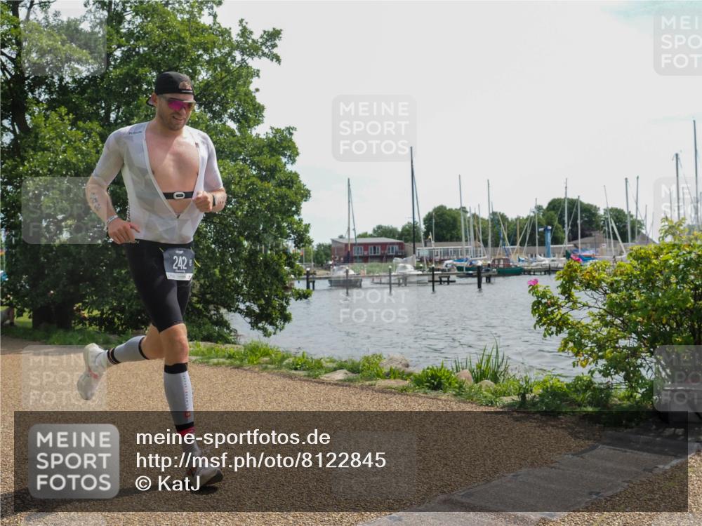 22.06.2025 - Viking Triathlon KatJ http://msf.ph/oto/8122845 22.06.2025 13:03:33 Laufen 242 meine-sportfotos.de