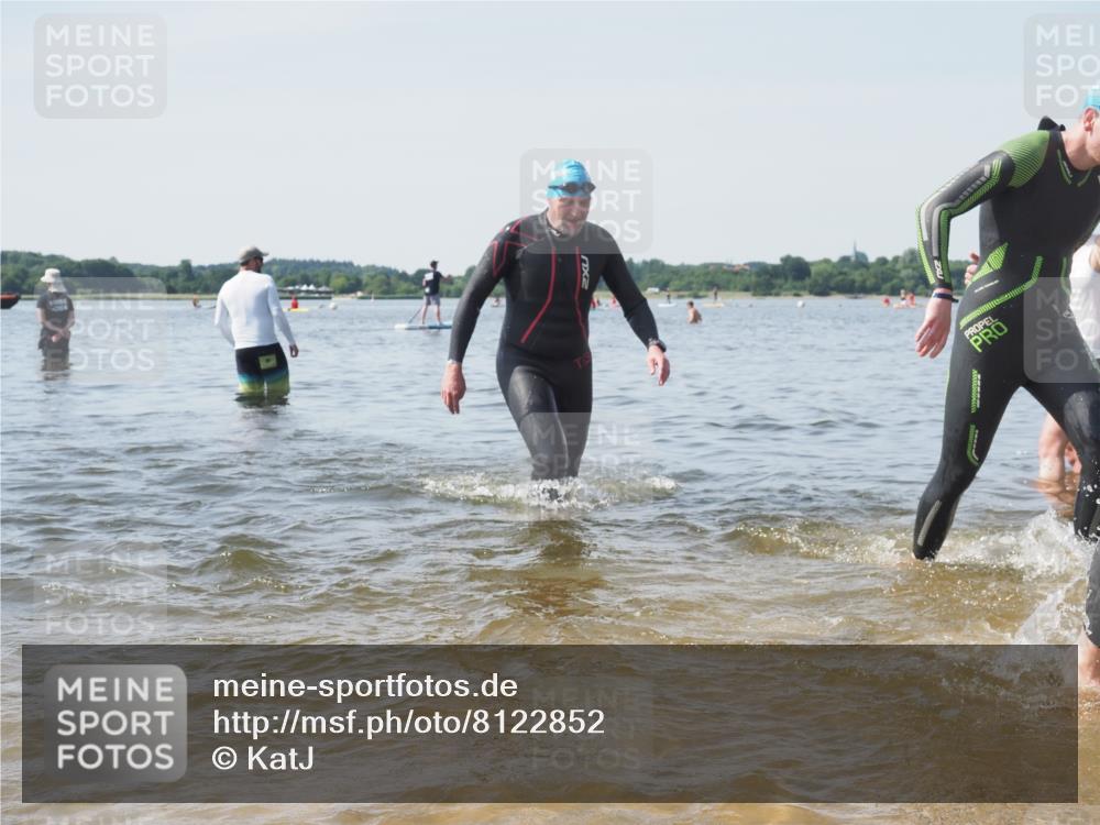 22.06.2025 - Viking Triathlon KatJ http://msf.ph/oto/8122852 22.06.2025 10:52:29 Schwimmen 116, 136, 481, 490 meine-sportfotos.de
