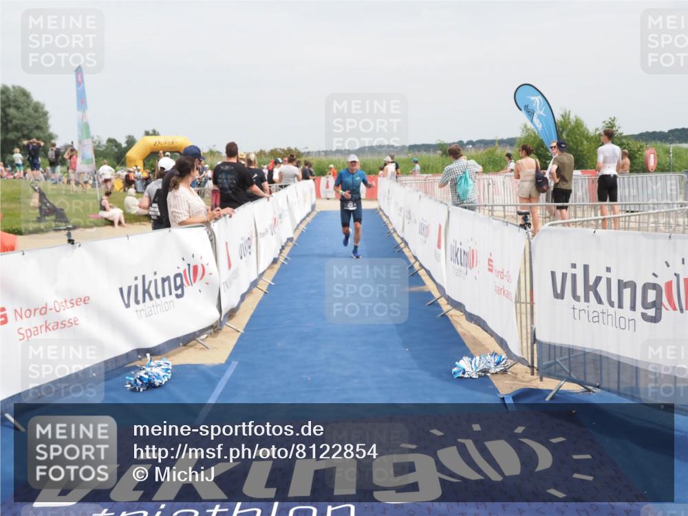 22.06.2025 - Viking Triathlon MichiJ http://msf.ph/oto/8122854 22.06.2025 15:13:53 Ziel 226 meine-sportfotos.de
