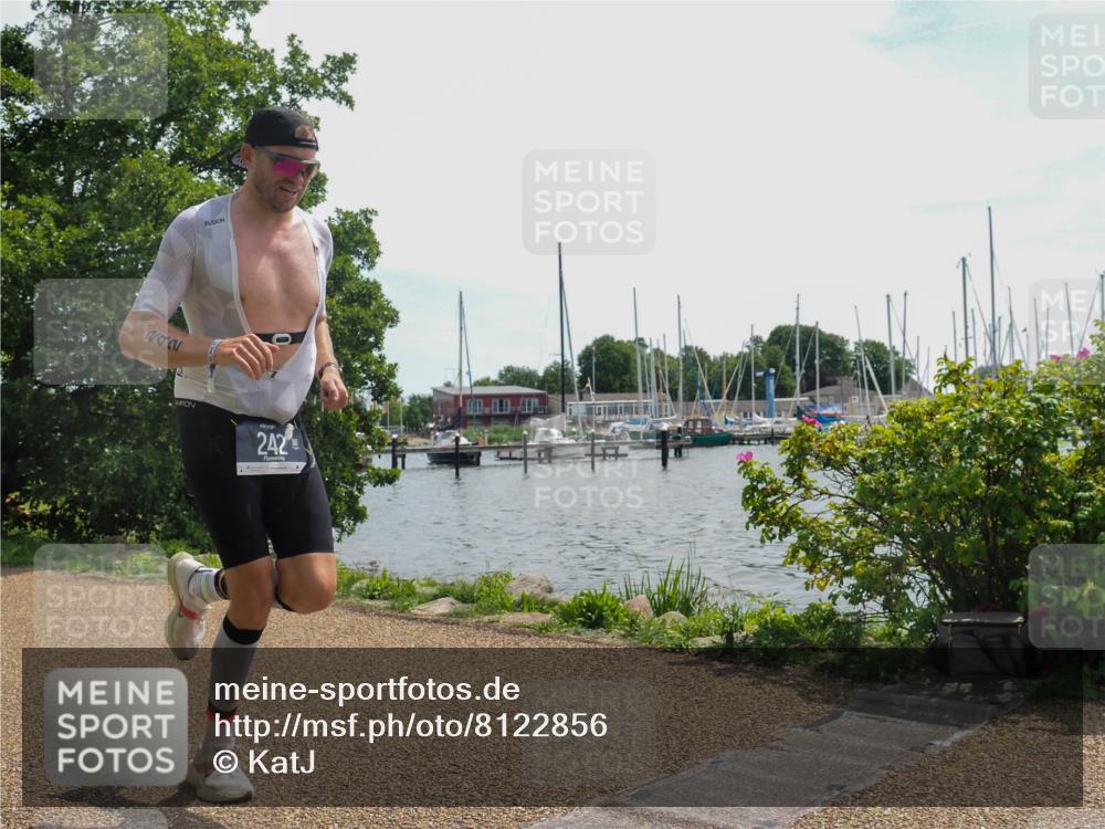 22.06.2025 - Viking Triathlon KatJ http://msf.ph/oto/8122856 22.06.2025 13:03:33 Laufen 242 meine-sportfotos.de