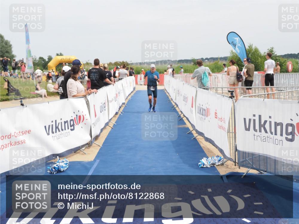 22.06.2025 - Viking Triathlon MichiJ http://msf.ph/oto/8122868 22.06.2025 15:13:54 Ziel 226 meine-sportfotos.de