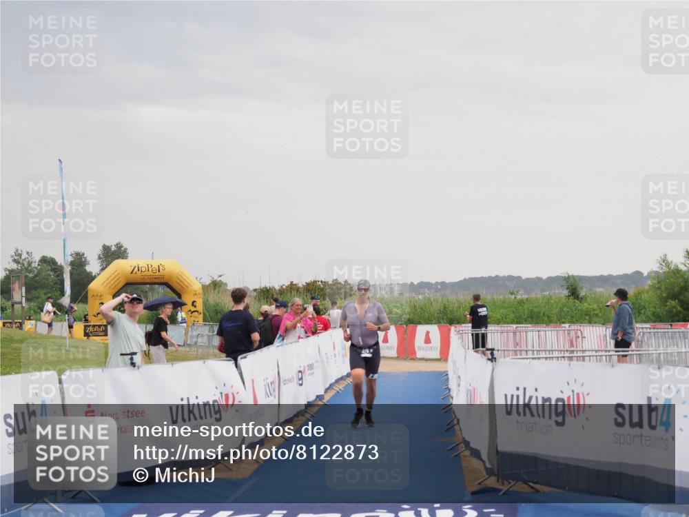 22.06.2025 - Viking Triathlon MichiJ http://msf.ph/oto/8122873 22.06.2025 16:38:46 Ziel 276 meine-sportfotos.de